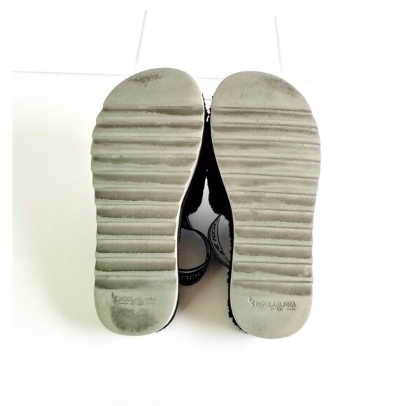 UGG Fluff Yeah Slide Black Slipper Sandal Sz 7 38 Sheepskin Fur Gray Soles - Picture 12 of 14